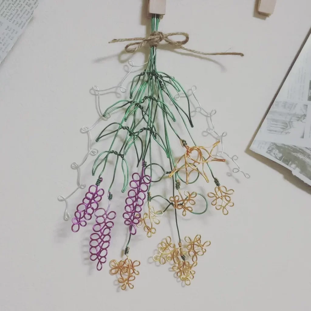 ワイヤーアート作品