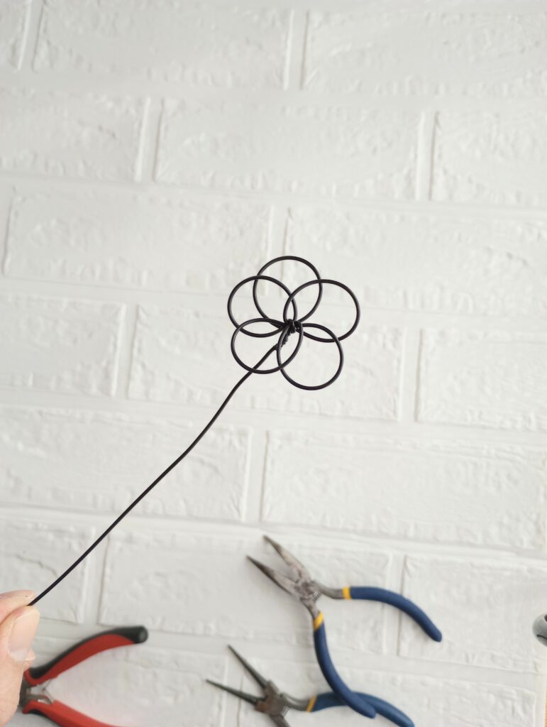 丸い花びらのお花の作り方